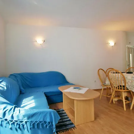 Apartman Sandra-1 *